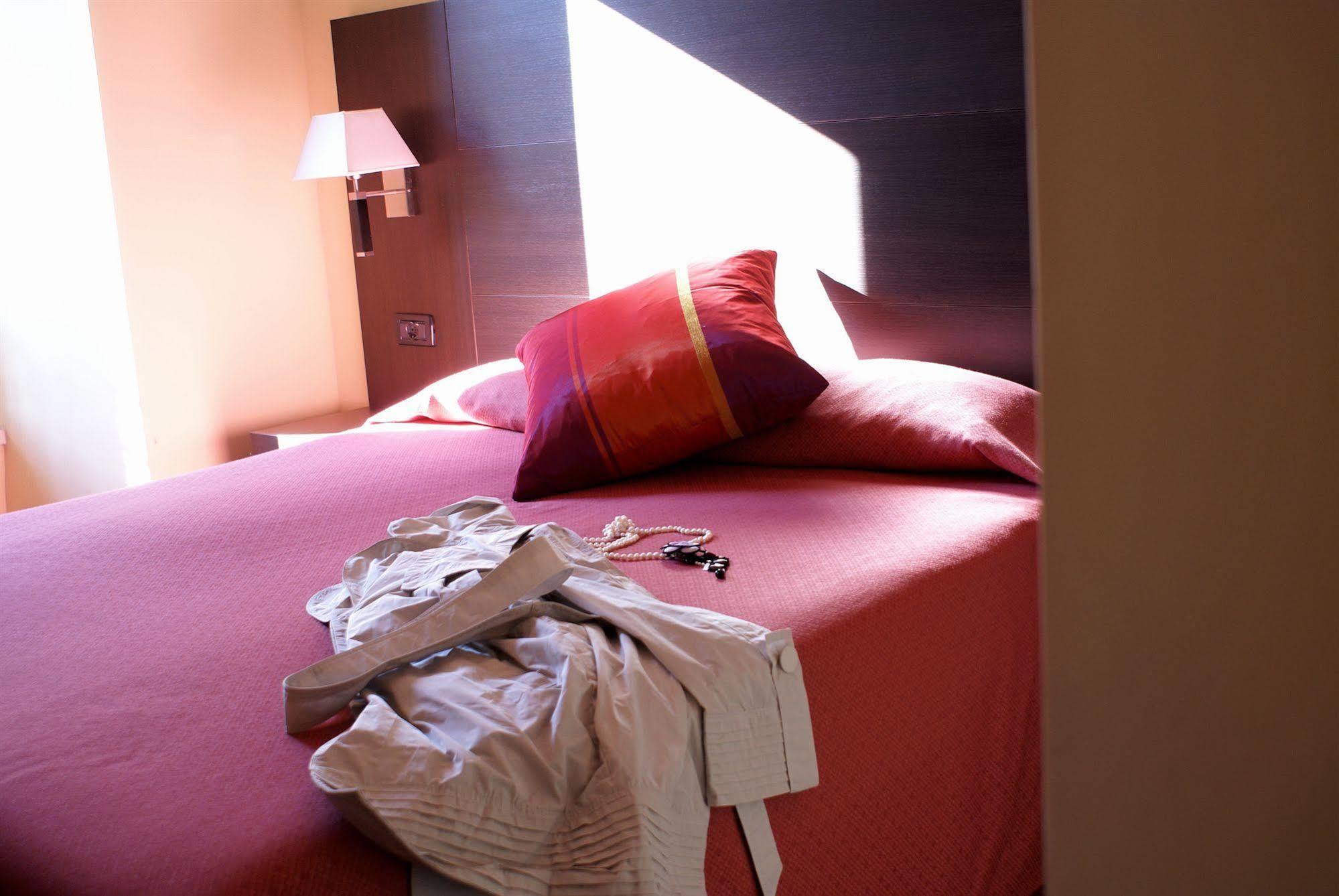 Hotel Versailles Rome Room photo
