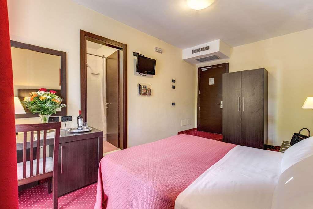 Hotel Versailles Rome Room photo